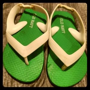 Old Navy Toddler Flip Flops Size 5